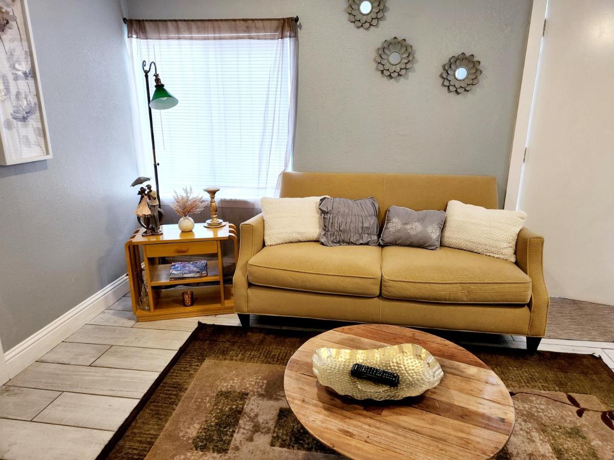Claras Residences Yuba City Bagian luar foto